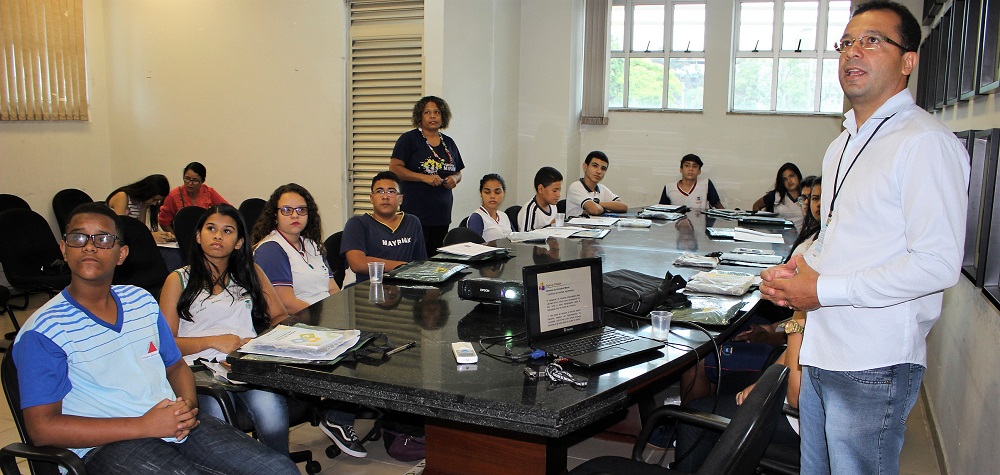 Novos vereadores mirins recebem treinamento