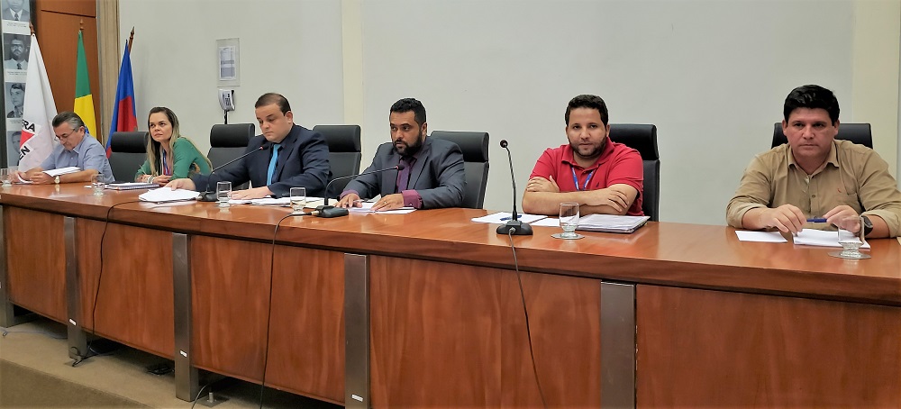 Prefeitura e Saritur admitem não cumprir contrato de concessão do transporte público