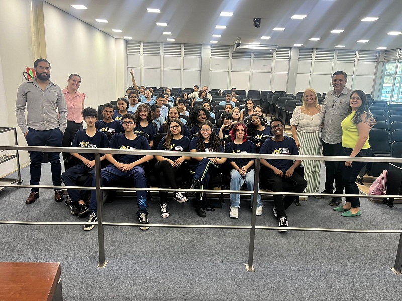 Mirins e convidados participam de palestras sobre a saúde mental dos jovens