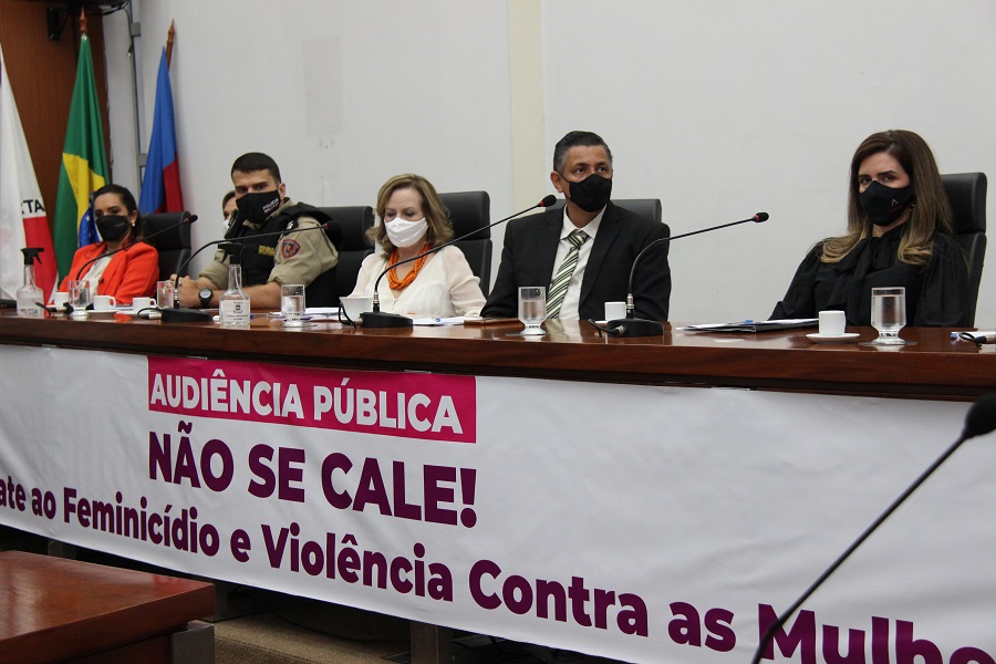Audiência pública debate violência contra a mulher