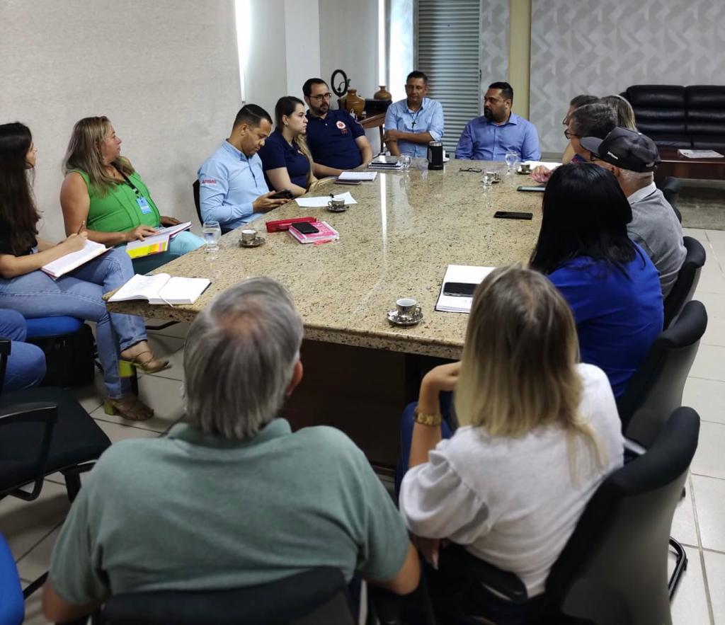 Câmara de Ipatinga recebe os diretores do Consurge