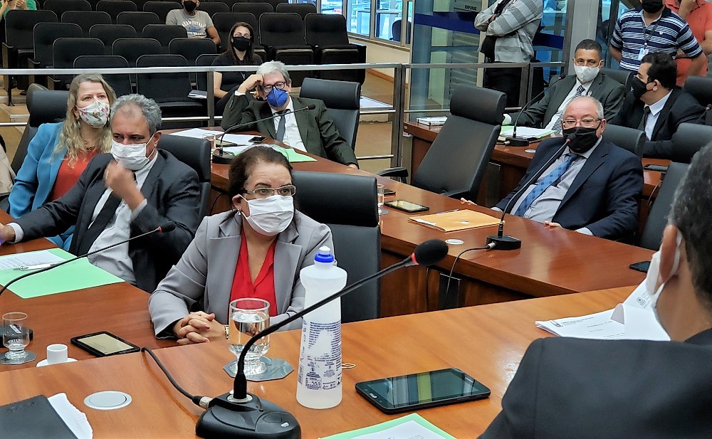 Covid-19: Câmara aprova projeto de lei que exige informação diária sobre o número de leitos disponíveis