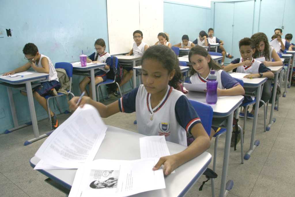 Câmara de Ipatinga realiza reunião de esclarecimento de volta às aulas no município
