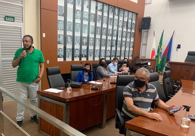 Servidores da Prefeitura debatem na CMI lei do Refis recém-aprovada