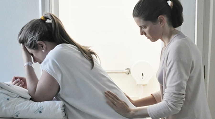 Comissão Especial analisa veto total ao PL que permite o trabalho de doulas