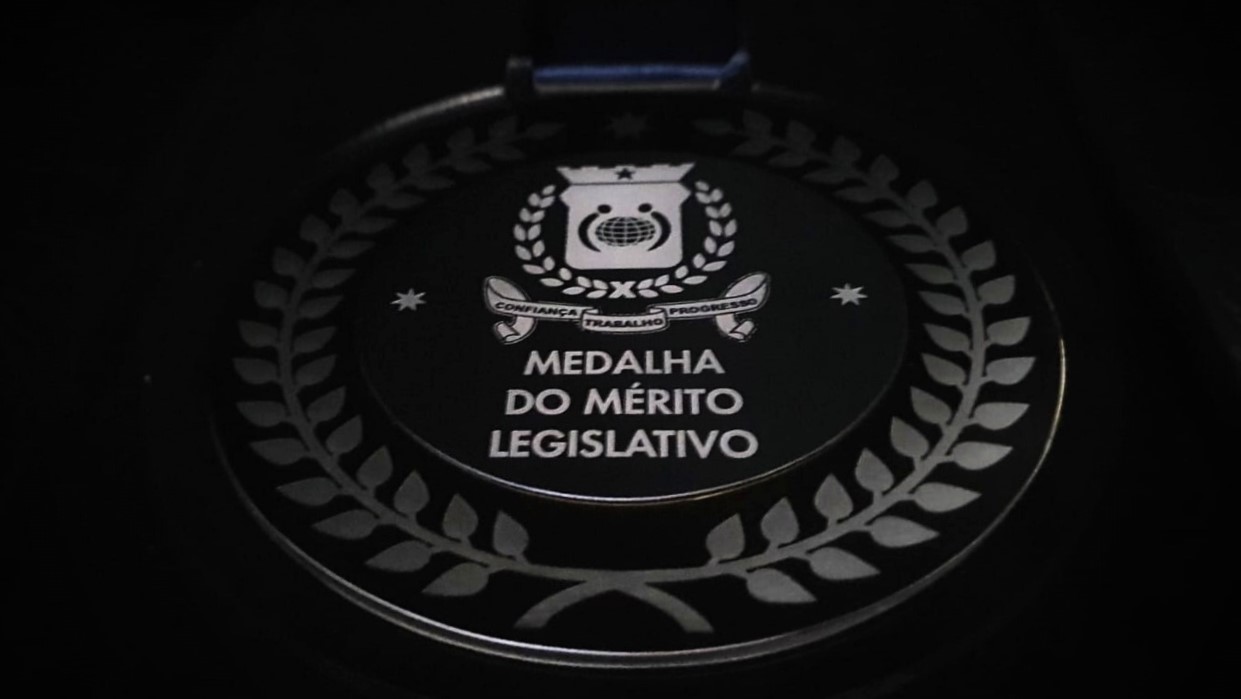 Câmara entrega medalhas e títulos de cidadania honorária na próxima semana