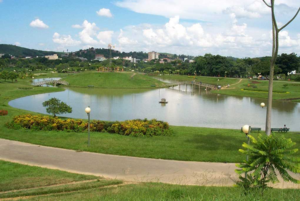 Câmara aprova projeto de lei que permite animais em parques públicos