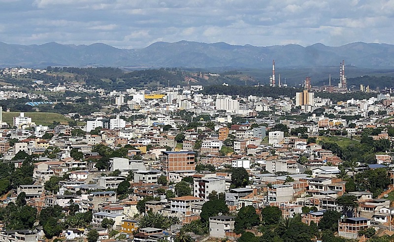 Com 14 emendas, orçamento segue para votação em 2º turno