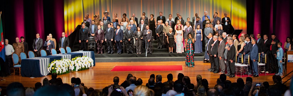 Emoção marca a Sessão Solene de entrega de honrarias da Câmara de Ipatinga