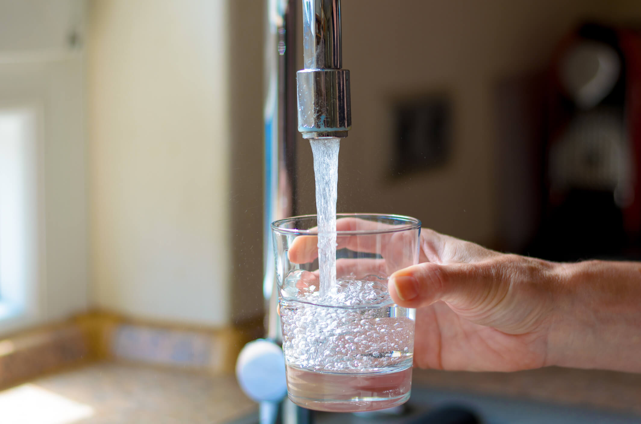 Água para consumo em instituições educacionais e de saúde passará por testes regulares