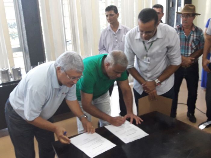 Em sessão solene, Câmara dará posse a Nardyello como prefeito