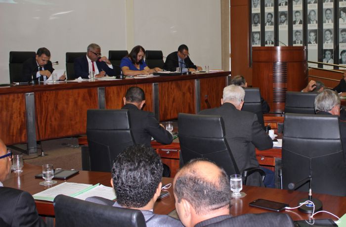 Aprovado projeto de lei que institui semana informativa e de prevenção à endometriose