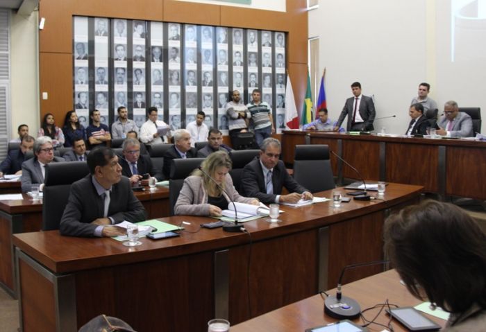 Aprovada alteração de lei que regulamenta atividade de mototáxi em Ipatinga